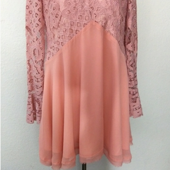 TULAROSA lace skylar short dress women’s Size Small - Picture 5 of 8